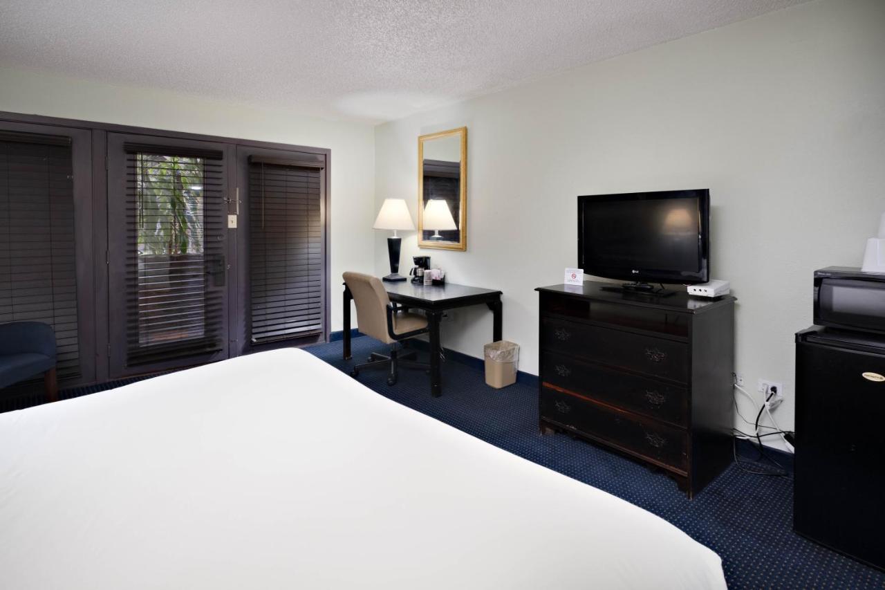 Cactus Cove Inn And Suites Amarillo Extérieur photo